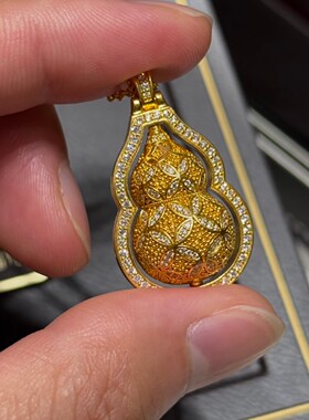 周大福项链代购 传承金钱葫芦足金黄金钻石套链 时来运转镶钻红宝