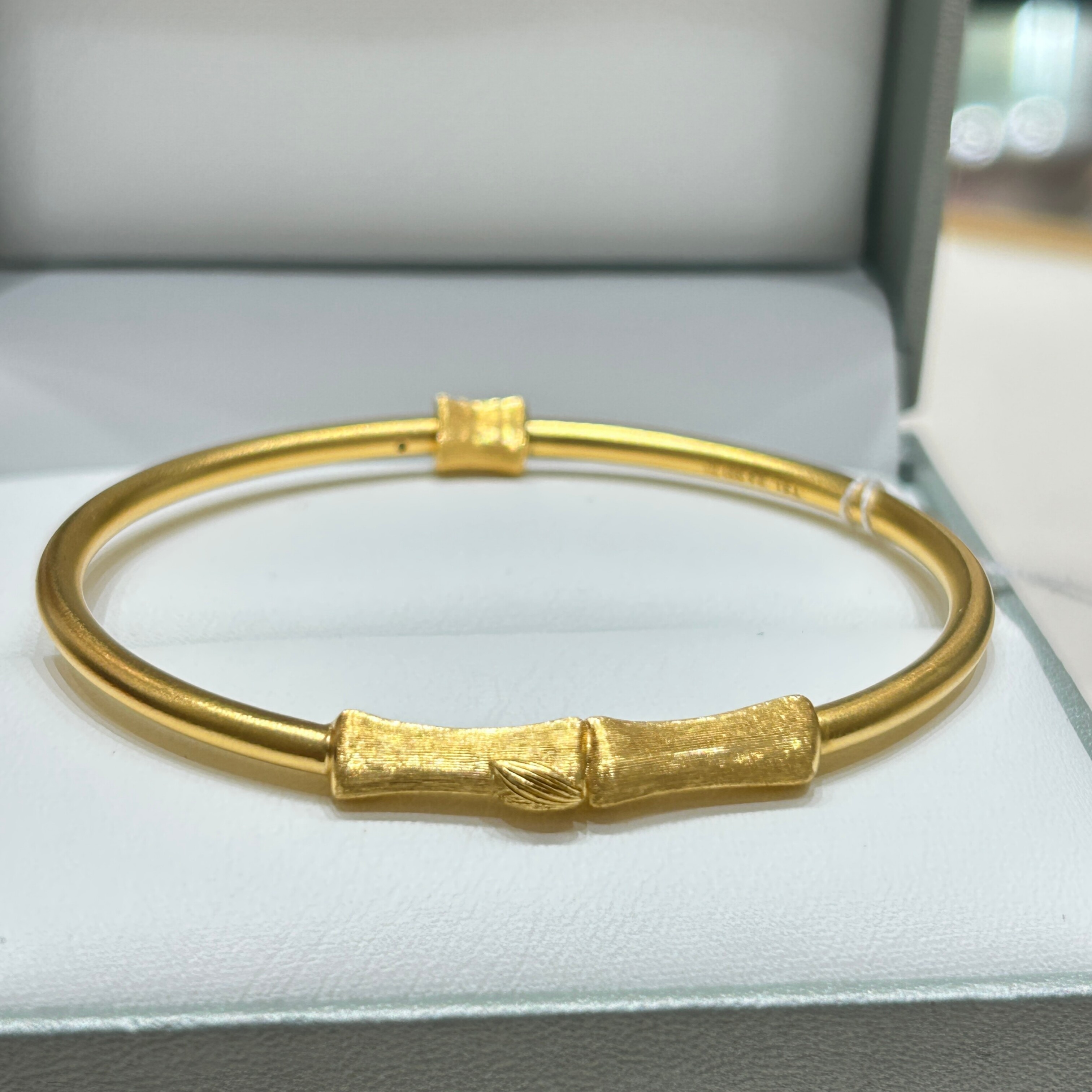 TSL谢瑞麟代购 足金999丝绒竹节黄金手镯女 竹叶简约百搭专柜正品