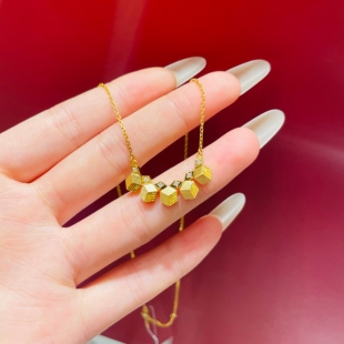 周大福代购 传福系列黄金立体福字钻石足金项链 新款RU2345-2346