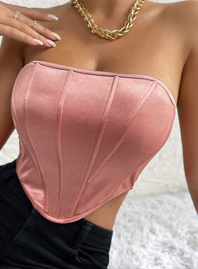 Bright-faced tube top with bare navel亮面抹胸露脐裹胸背心女