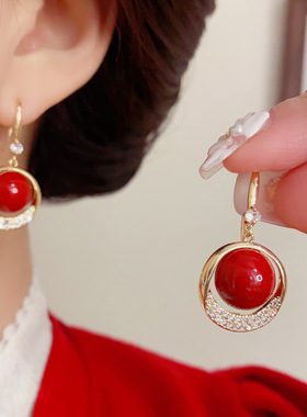 法式轻奢红色珍珠镶钻圆形耳钩个性气质时尚简约独特设计感耳坠女