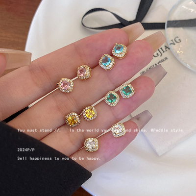 太闪了！超闪精致方形锆石耳钉女轻奢小众高级感耳环气质百搭耳饰