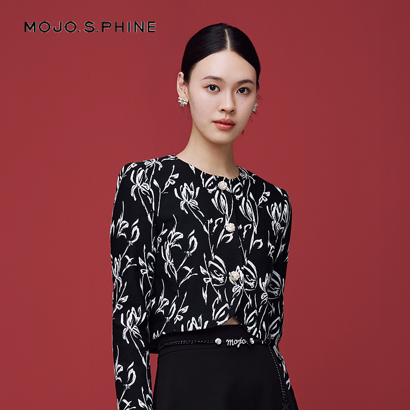 MOJO莫佐2025冬新款时尚艺术感黑白印花短外套女高级感利落上衣