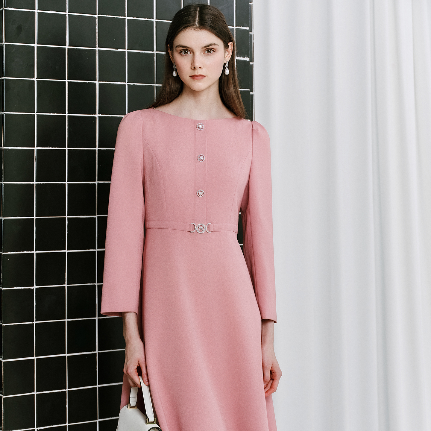 MOJO莫佐2025新款浪漫气质船领连衣裙女士秋冬职场通勤中长裙子