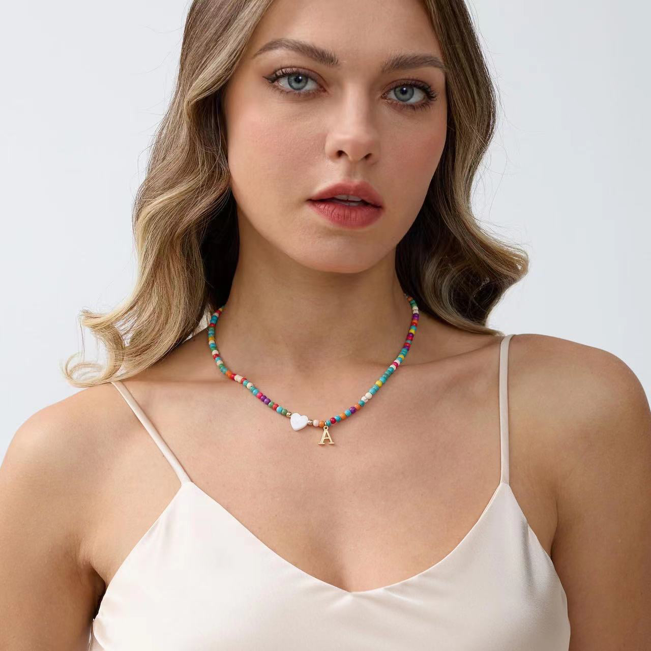 明星同款26不锈钢字母项链女简约米珠贝壳项链女欧美跨境爆款饰品