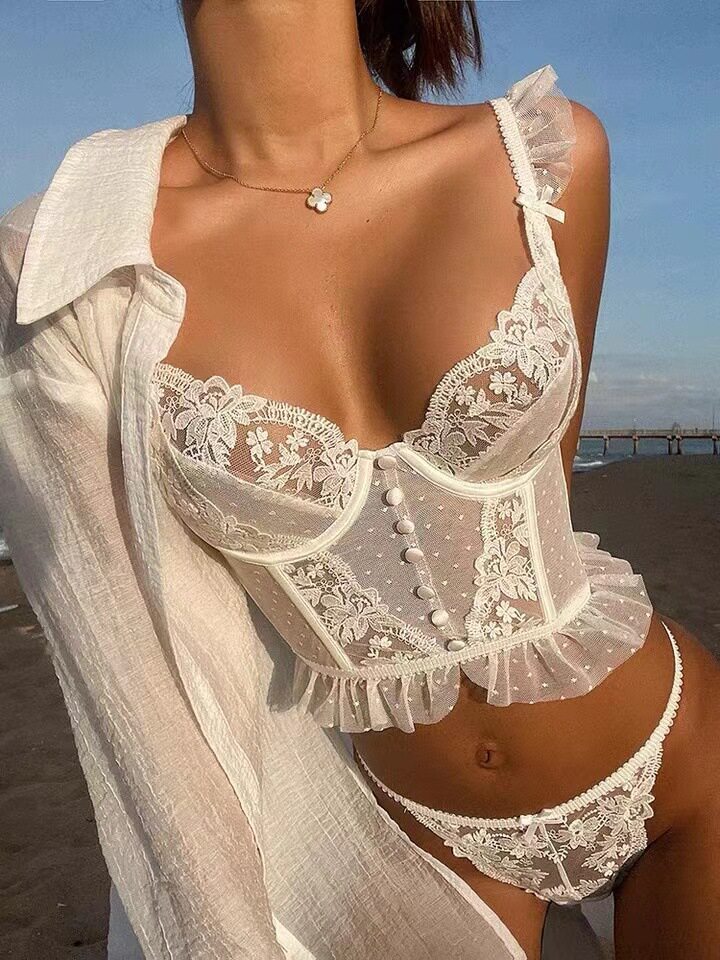 French back lace mesh embroidery set法式美背蕾丝网纱刺绣套装 - 实物图
