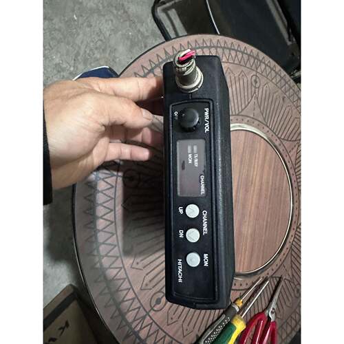 日立EMM-25LD/ART. M338VC电台，拆