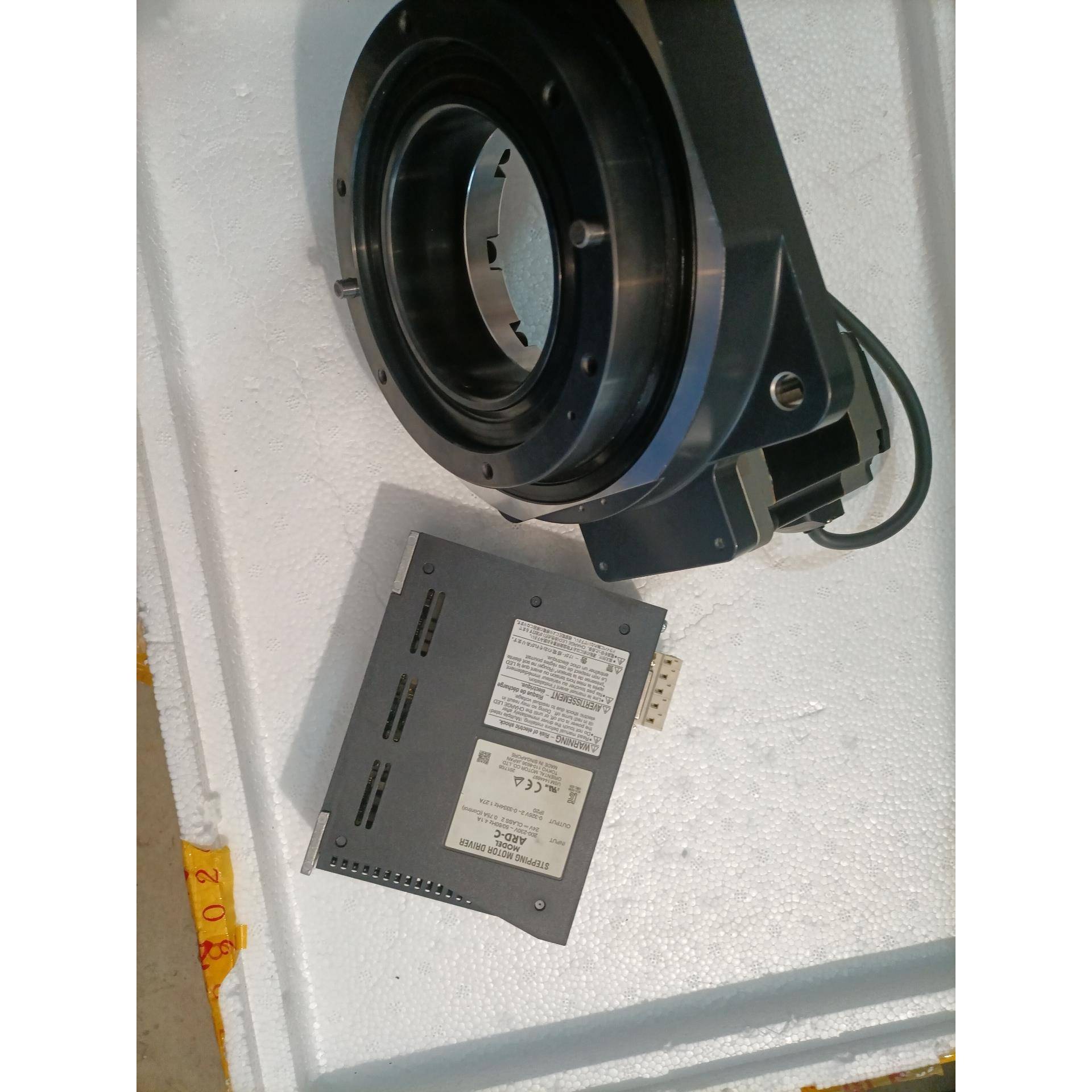 DGM200R-ARAC 中空平台 东方马达正 品现