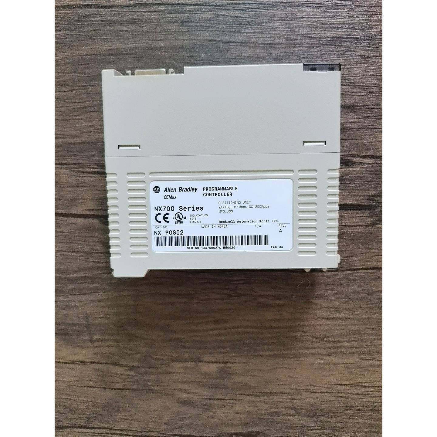 三星PLC模块 NX-POSI2 ，几乎，功