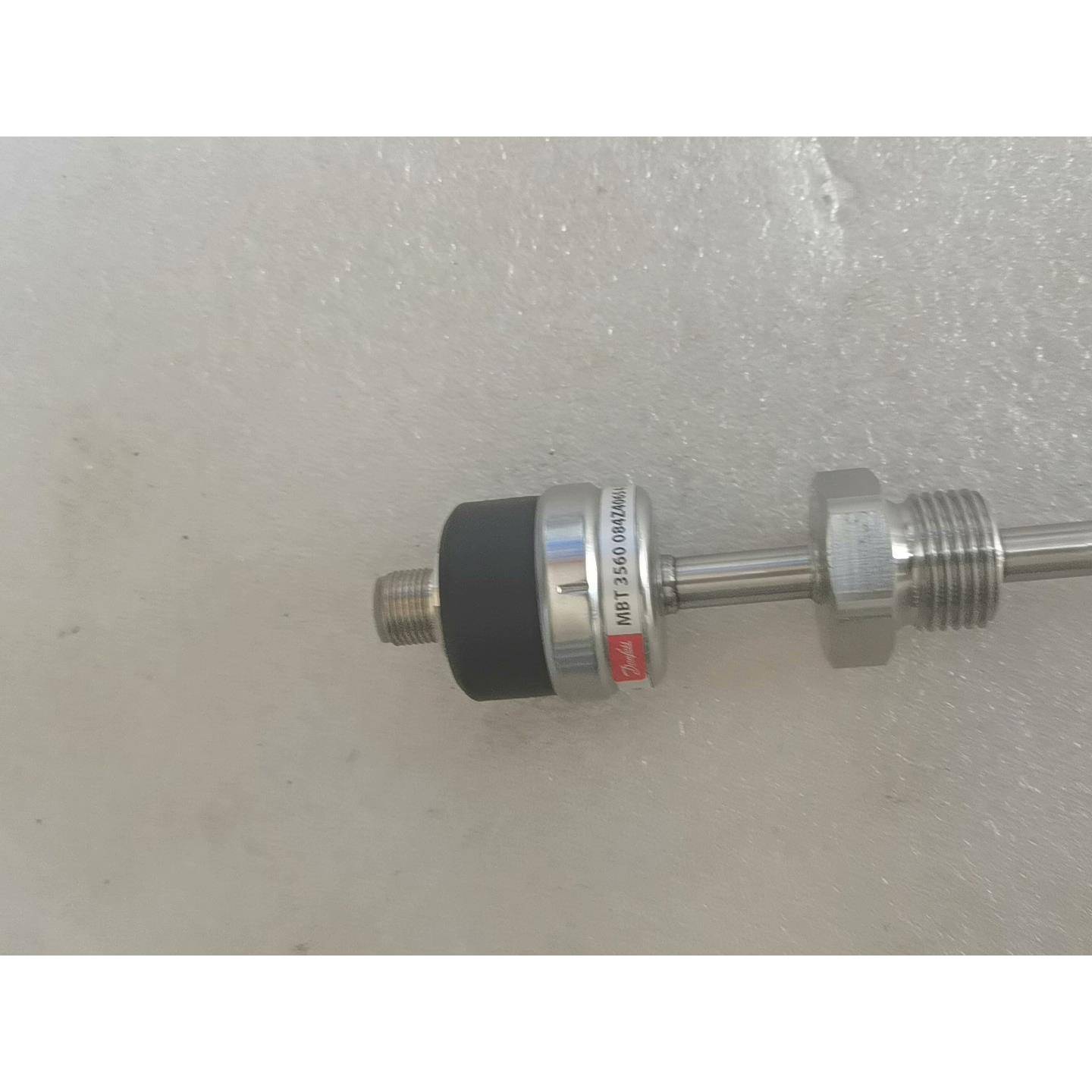 丹佛斯油温传感器MBT3560 084Z40654，4-2