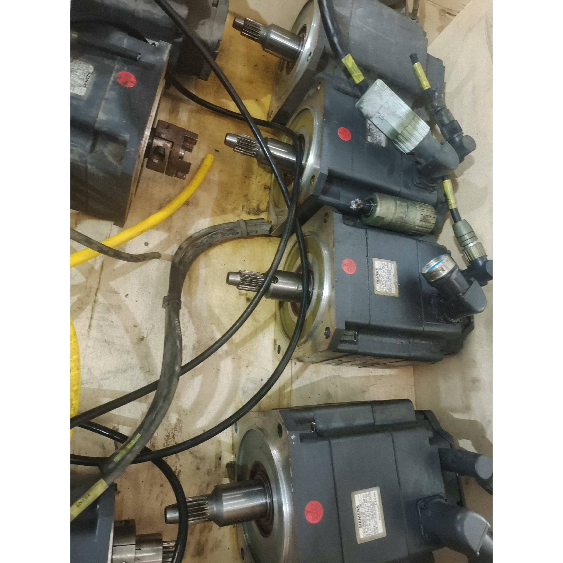 1FK6101-8AZ21-1TB9-Z 6台，1FK60