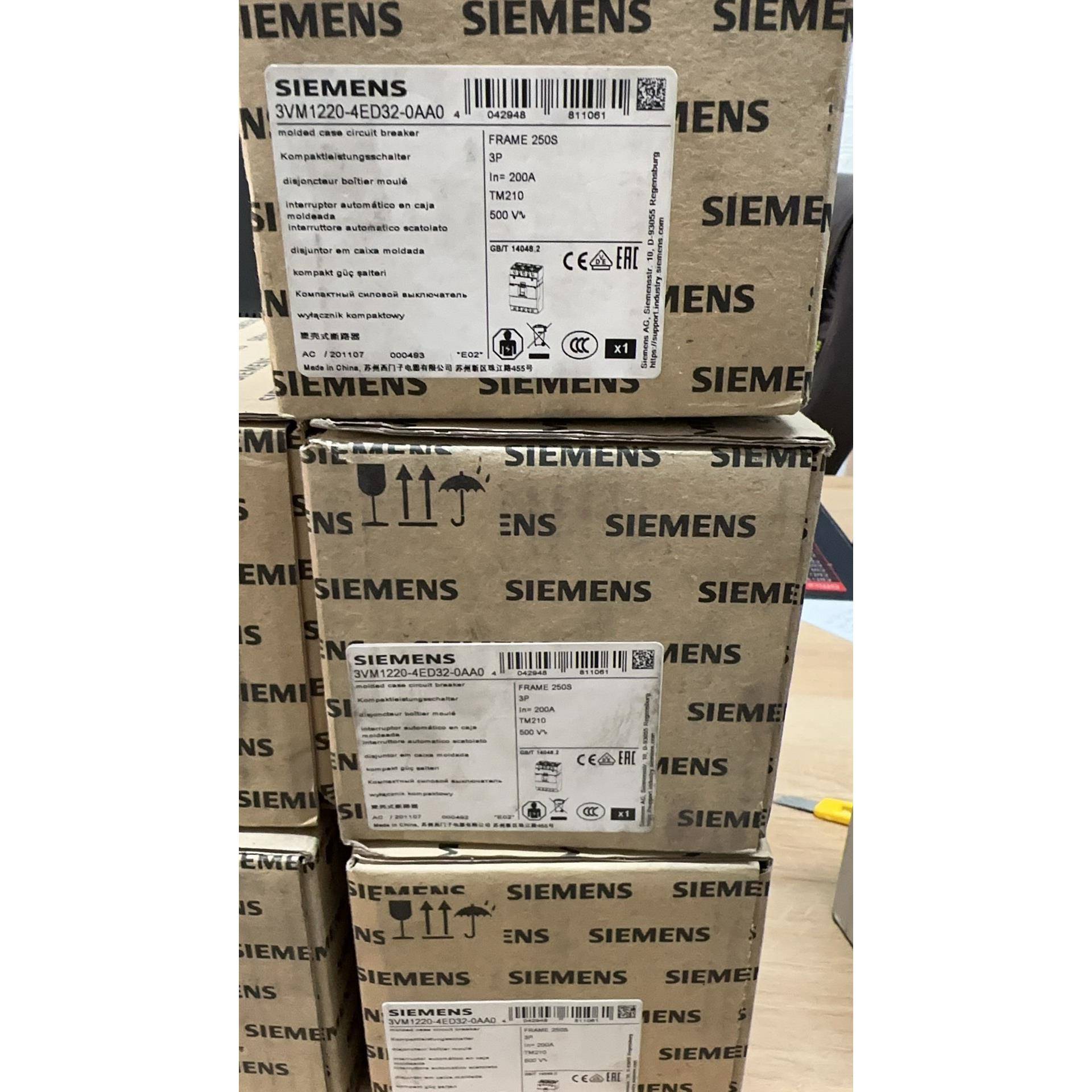 塑壳断路器 3VM1220-4ED32-0AA0