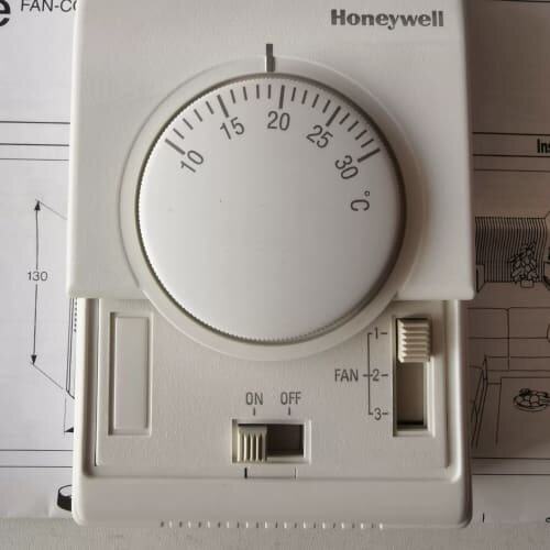 / T6373A1108恒温器，工