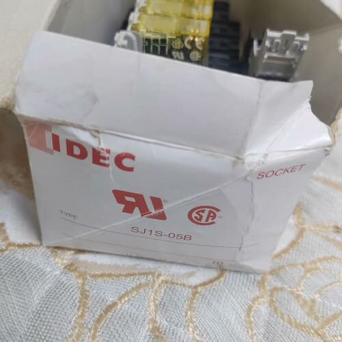 RJ2S-CL-D24 正品22只