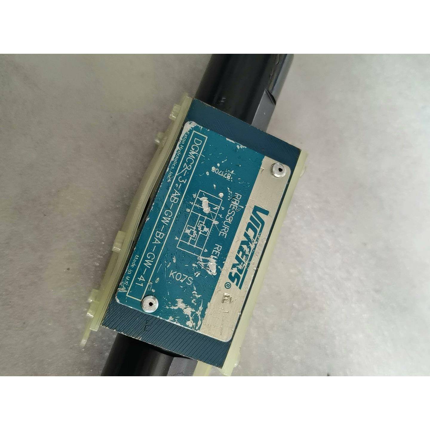 威格士双向溢流阀DGMC2-3-AB-GW-BA-GW，看上