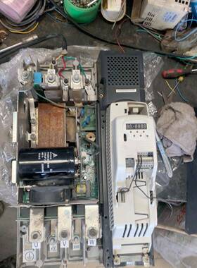 艾默生SK4401,30/37KW的，没有盖子了，就图中