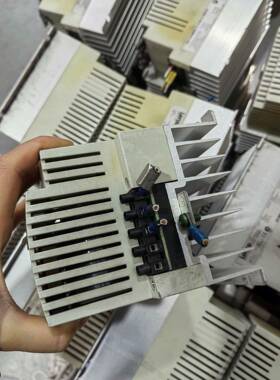 伦茨变频器 ESMD152L4TXA 1.5KW 380V