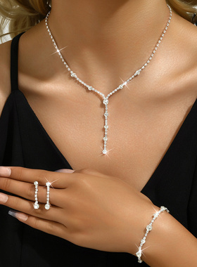 4PC Women's Fashion Trend Minimalist Water Diamond Earrings