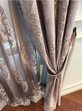 2022 New High Grade Velvet Gilded Window Curtains for Living