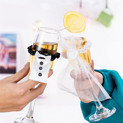 2Pcs/Lot Wedding Bride Groom Dress Wine Cups Wraps Champagne