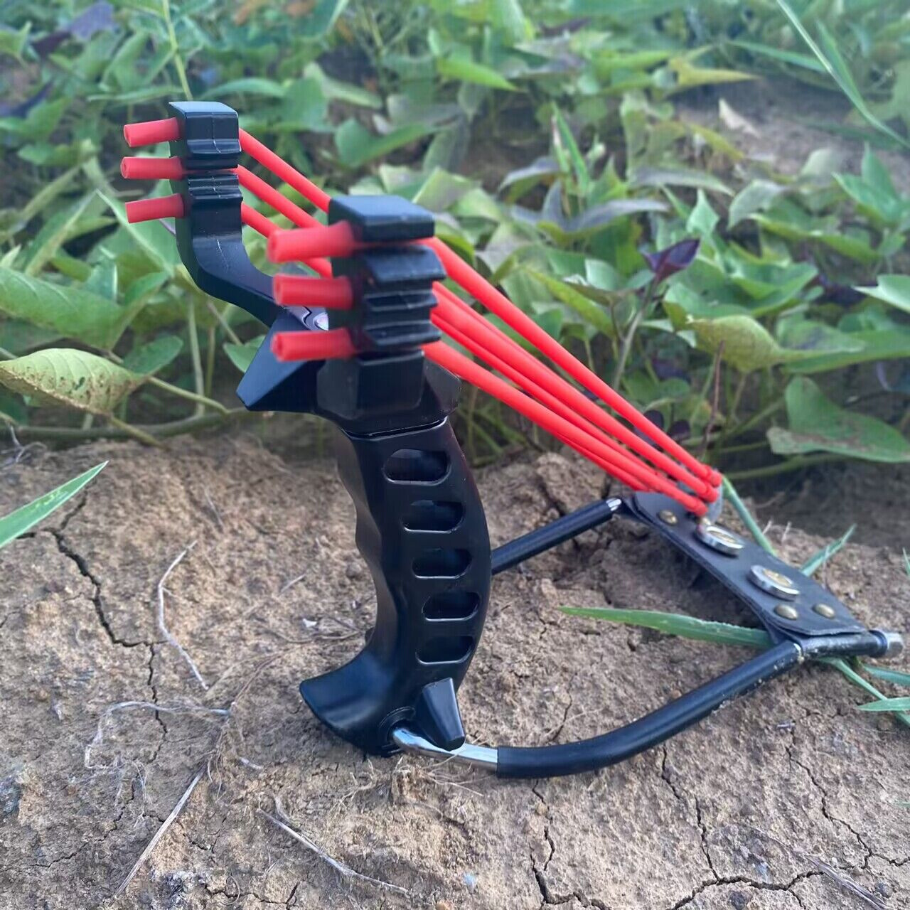 Green Black Powerful Fishing Slingshot Outdoor Hunting