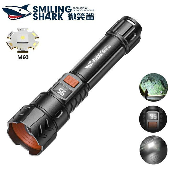 Outdoor high brightness zoom flashlight with COB side light