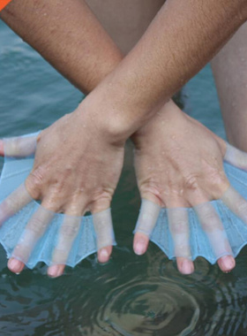 1Pair Unisex Frog Type Silicone Girdles Swimming Hand Fins