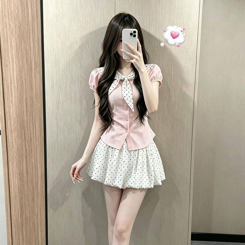 法式甜美风波点花苞半身
