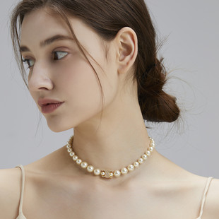 CE珍珠项链凯旋门镶钻字母锁骨链女送妈妈新款高级感渐变贝珠颈链