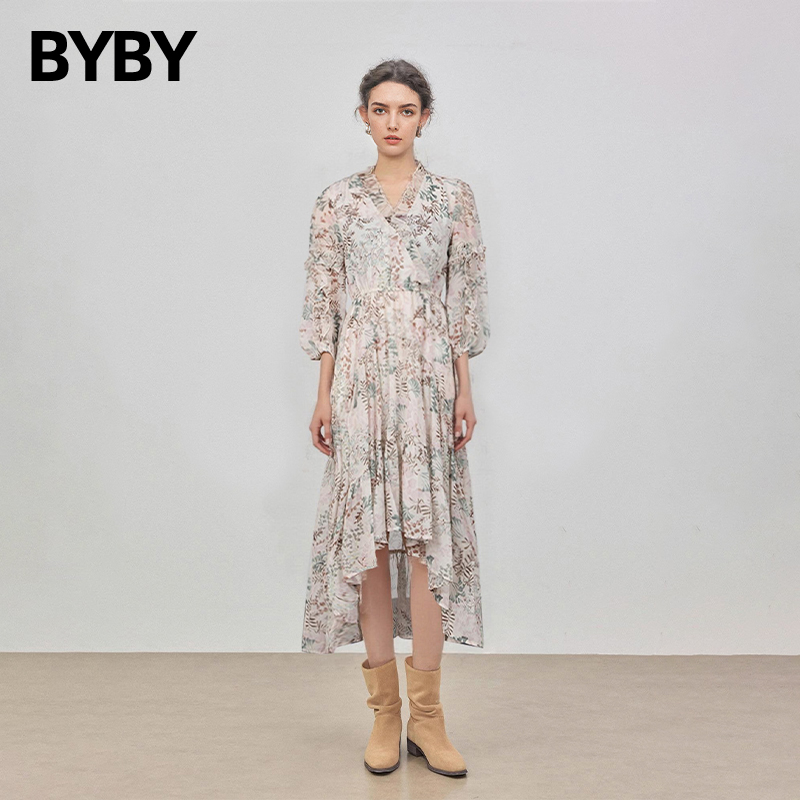 布衣布语七分泡泡袖连衣裙