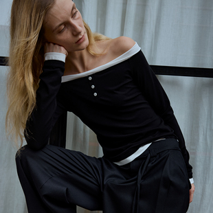 PHISM25年秋季 发布 女款 一字领T恤修身 T恤 撞色长袖 新品