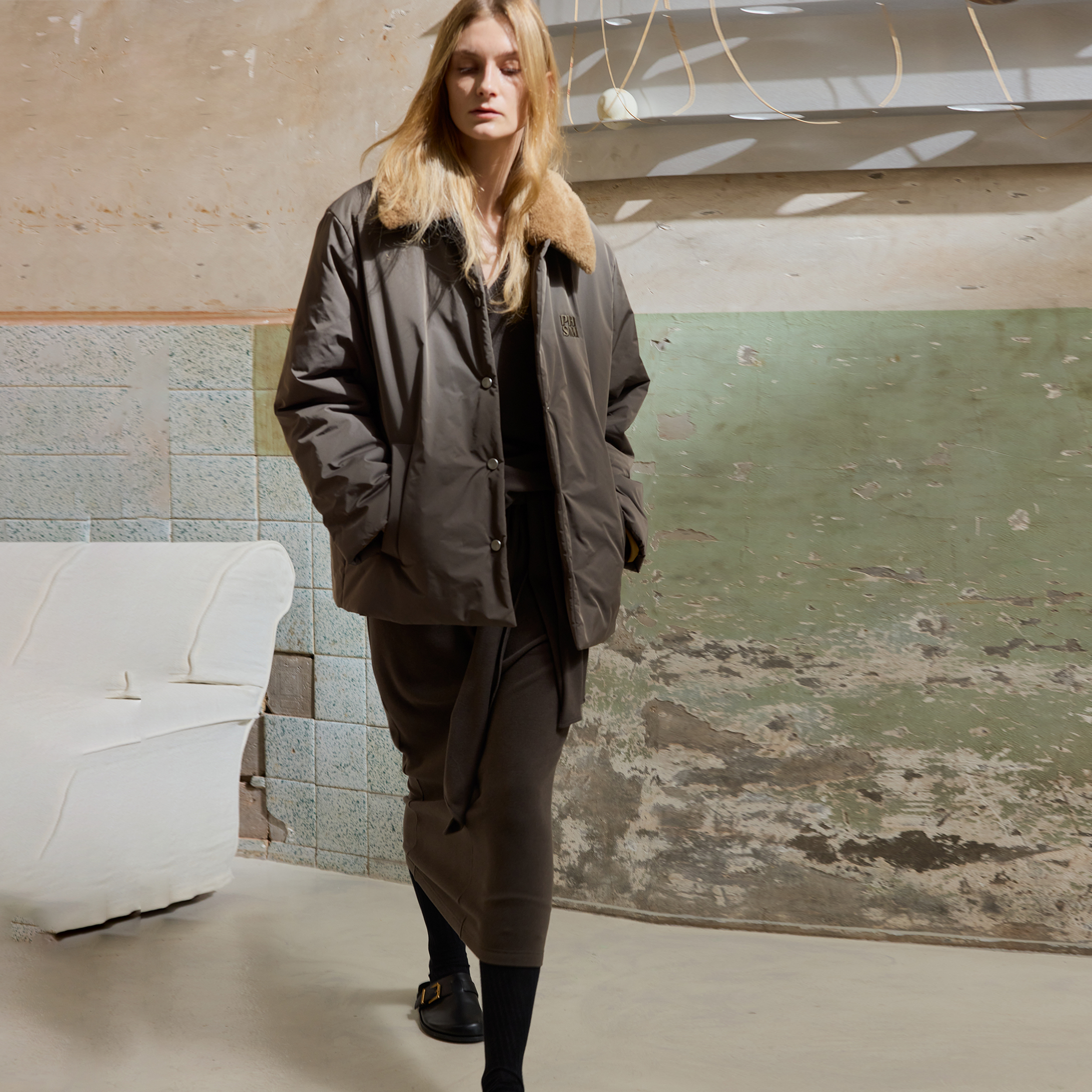 【新品首发】PHISM25秋冬新品经典羽绒夹克保暖厚实女款羽绒服