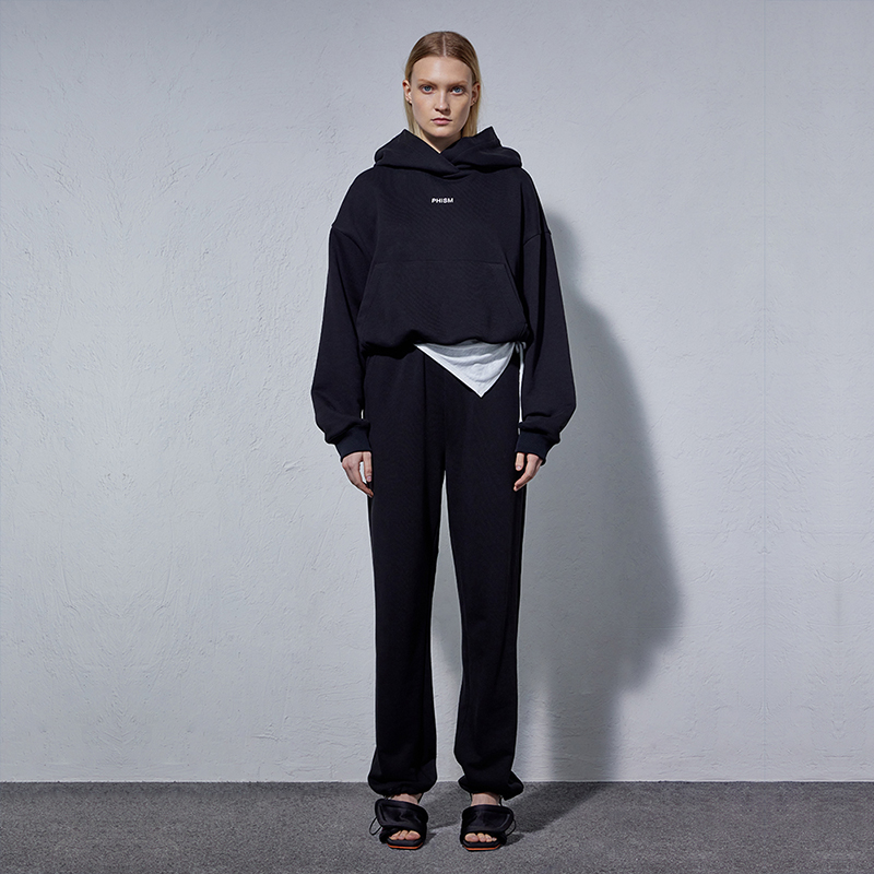 自然腰脚口抽绳卫衣长裤