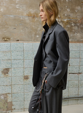 PHISM【建筑系极简】25年秋冬新款侧开叉双排扣帅气女款西装