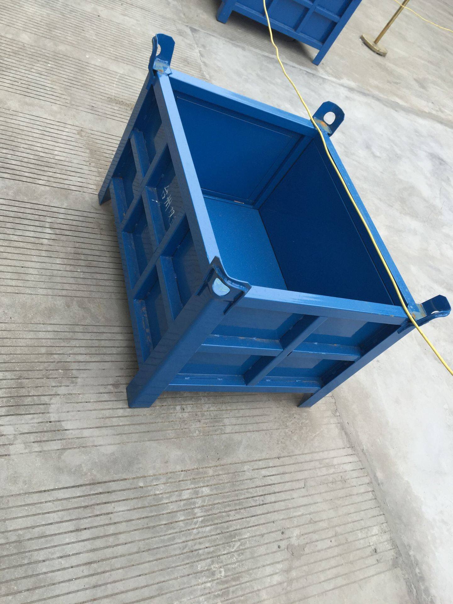 铁板箱金属箱铁皮箱金属周转箱生产定制废料箱蝴蝶笼固废铁皮