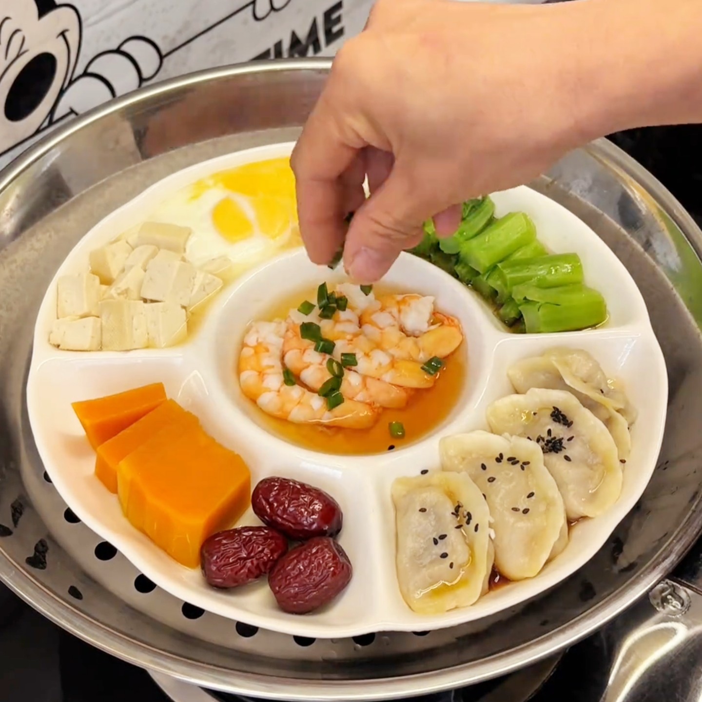 分格餐盘圆形四格五格多格白色陶瓷蒸盘家用高级感早餐一锅出盘子