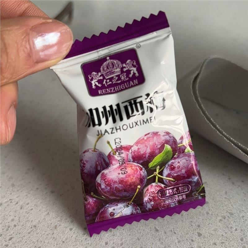 仁之冠加州西梅酸甜休闲独立包装果干零食网红追剧必梅子低脂蜜饯