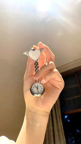 护士表天使挂表夜光简约复古学生考试胸表时尚糖果色护士怀表