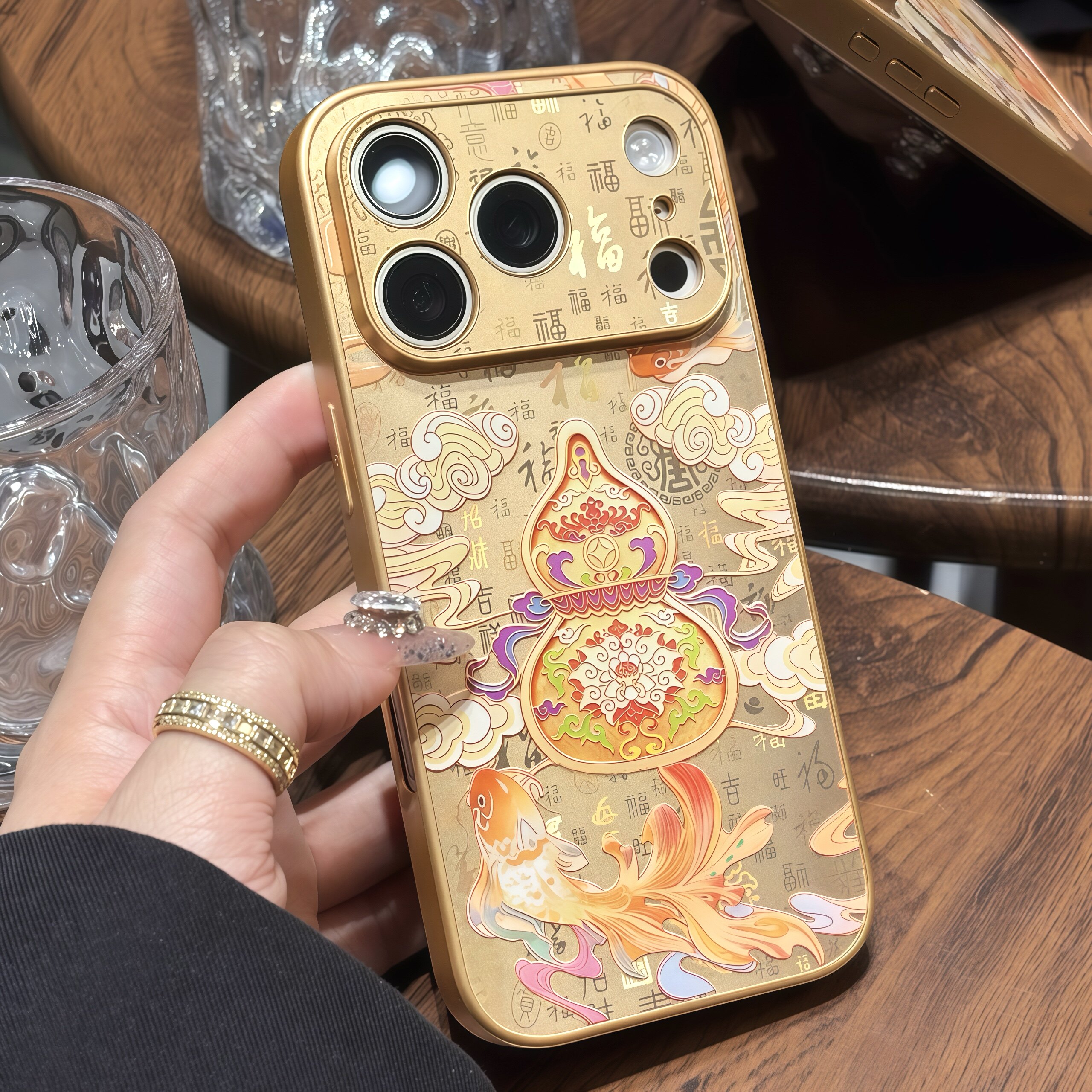 锦鲤金葫芦百福图适用iPhone17Pro苹果18promax手机壳华为PuraXView/9080新款金属漆vivox500小米18pro手机套