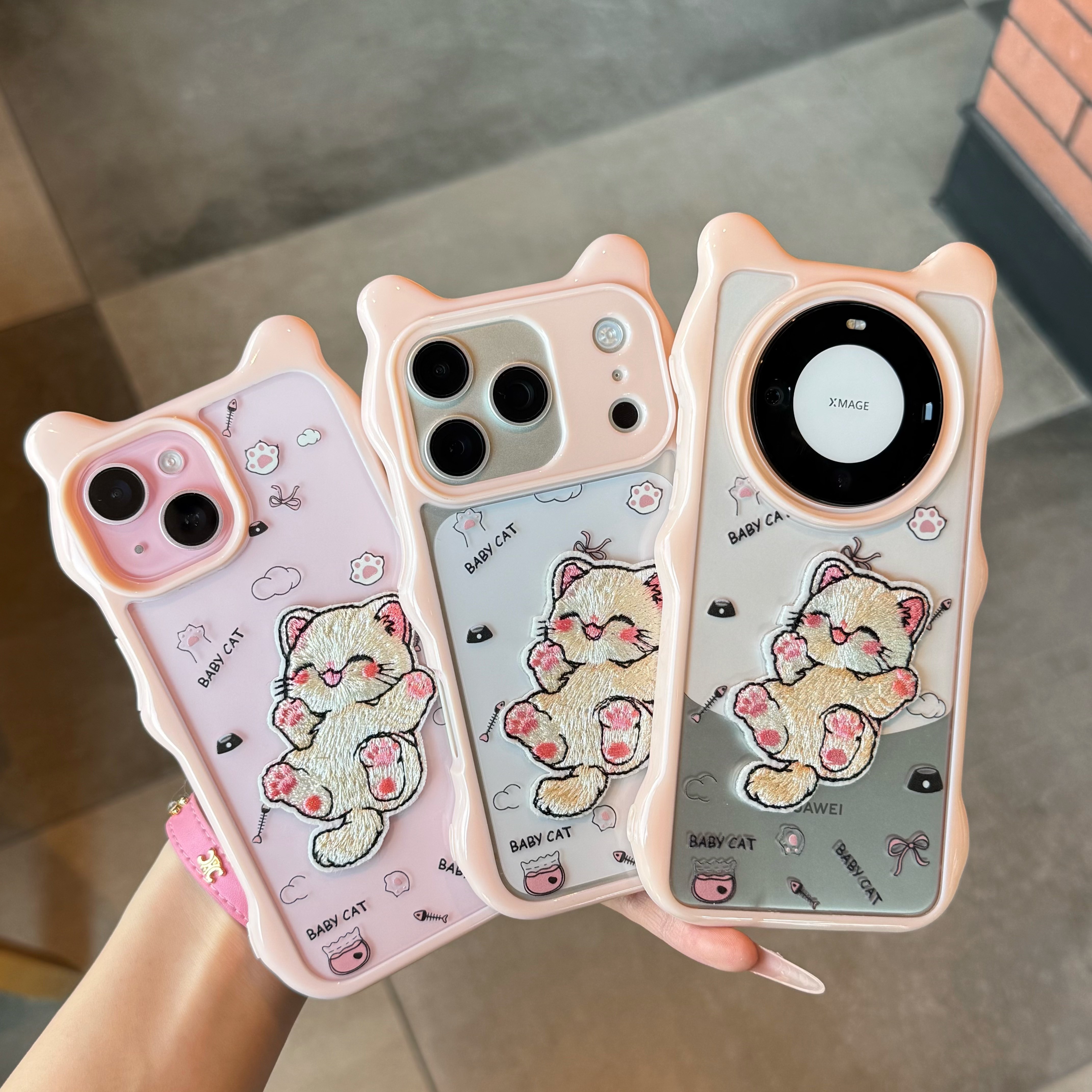 可爱撒娇猫咪适用苹果17promax贴件手机壳iPhone16pro防摔15Pro简约透明华为PURA70超火小米17pro外壳荣耀200