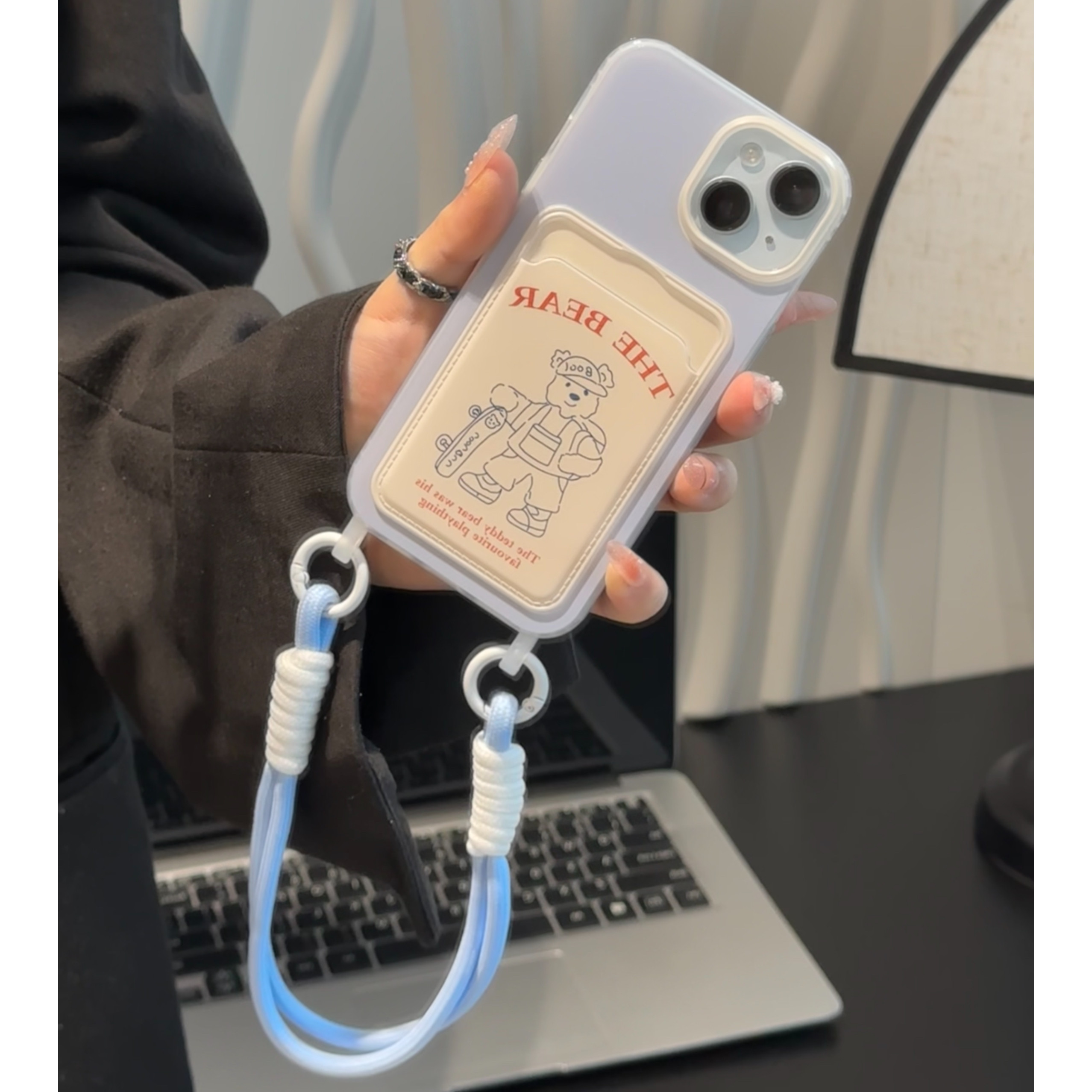 韩国ins可爱蓝色滑板小熊可插卡手拎挂绳适用苹果1615promax防摔iPhone14保护13全包边12pro软硅胶时尚手机壳