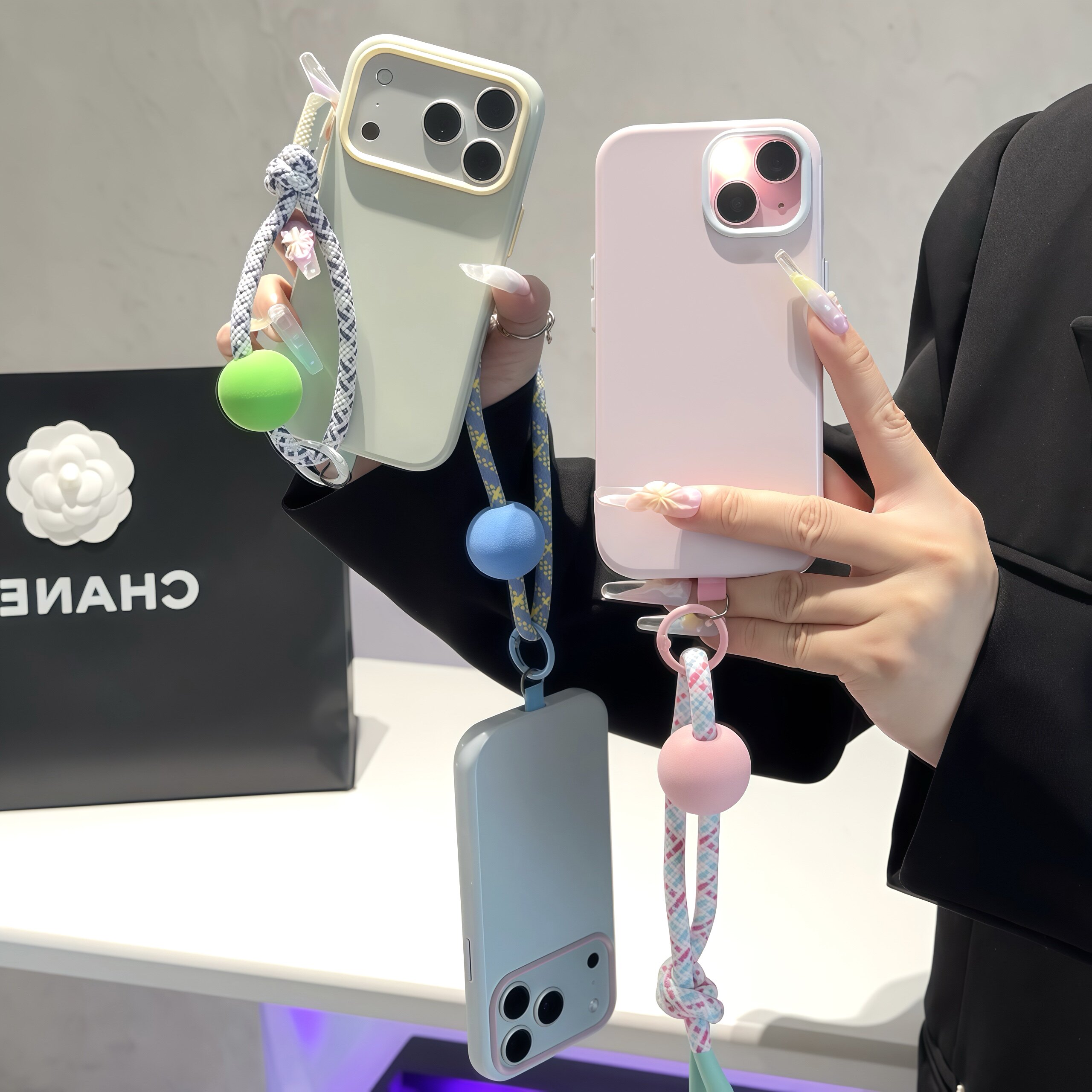 新款撞色马卡龙果冻壳适用iPhone17promax圆球挂绳手机壳苹果16pro网红超火15Pro男女款14/13防摔软16手机套