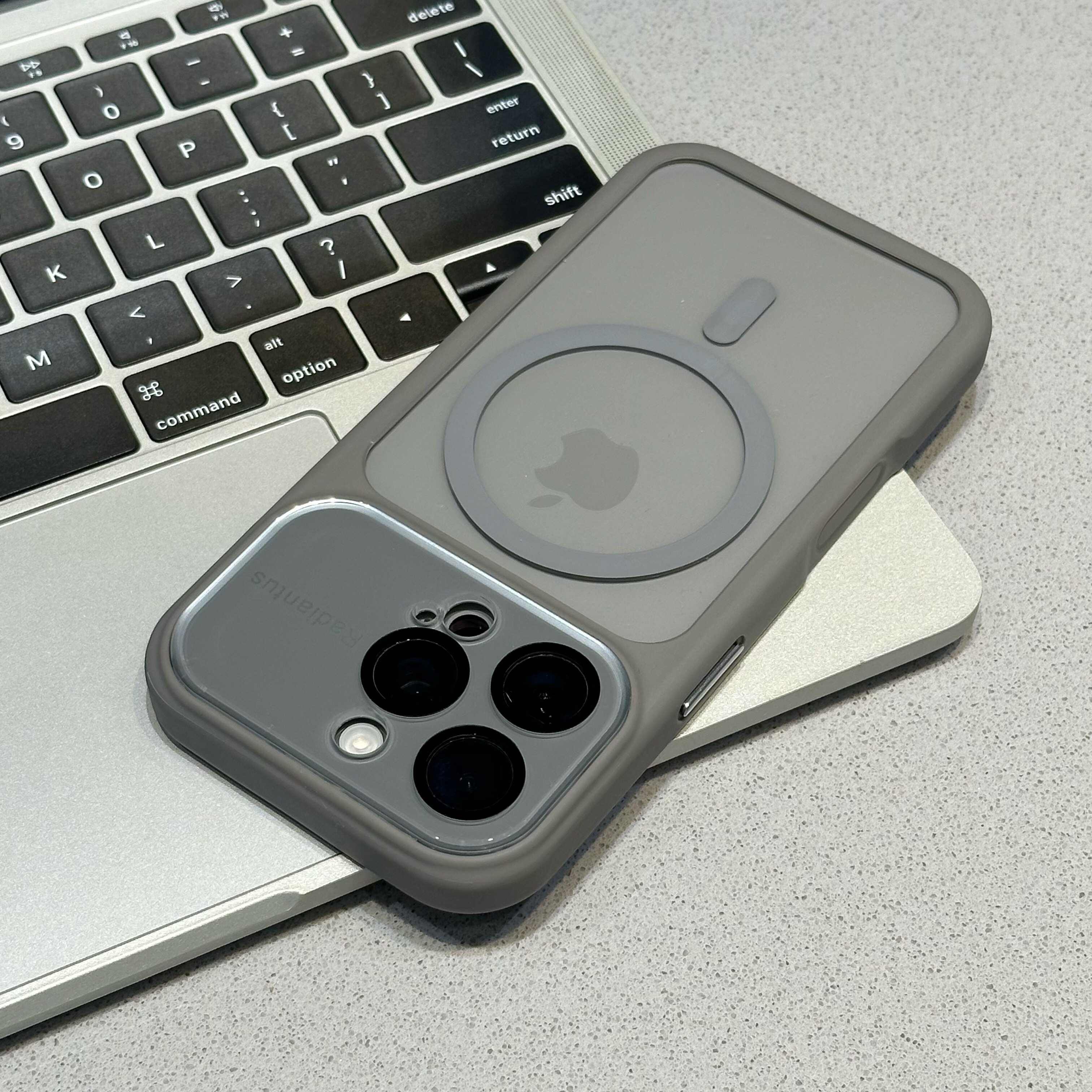 新品17适用苹果17promax手机壳透明肤感磁吸iPhone16promax全包带镜头膜15pro新款12简约16pro防摔14保护套13