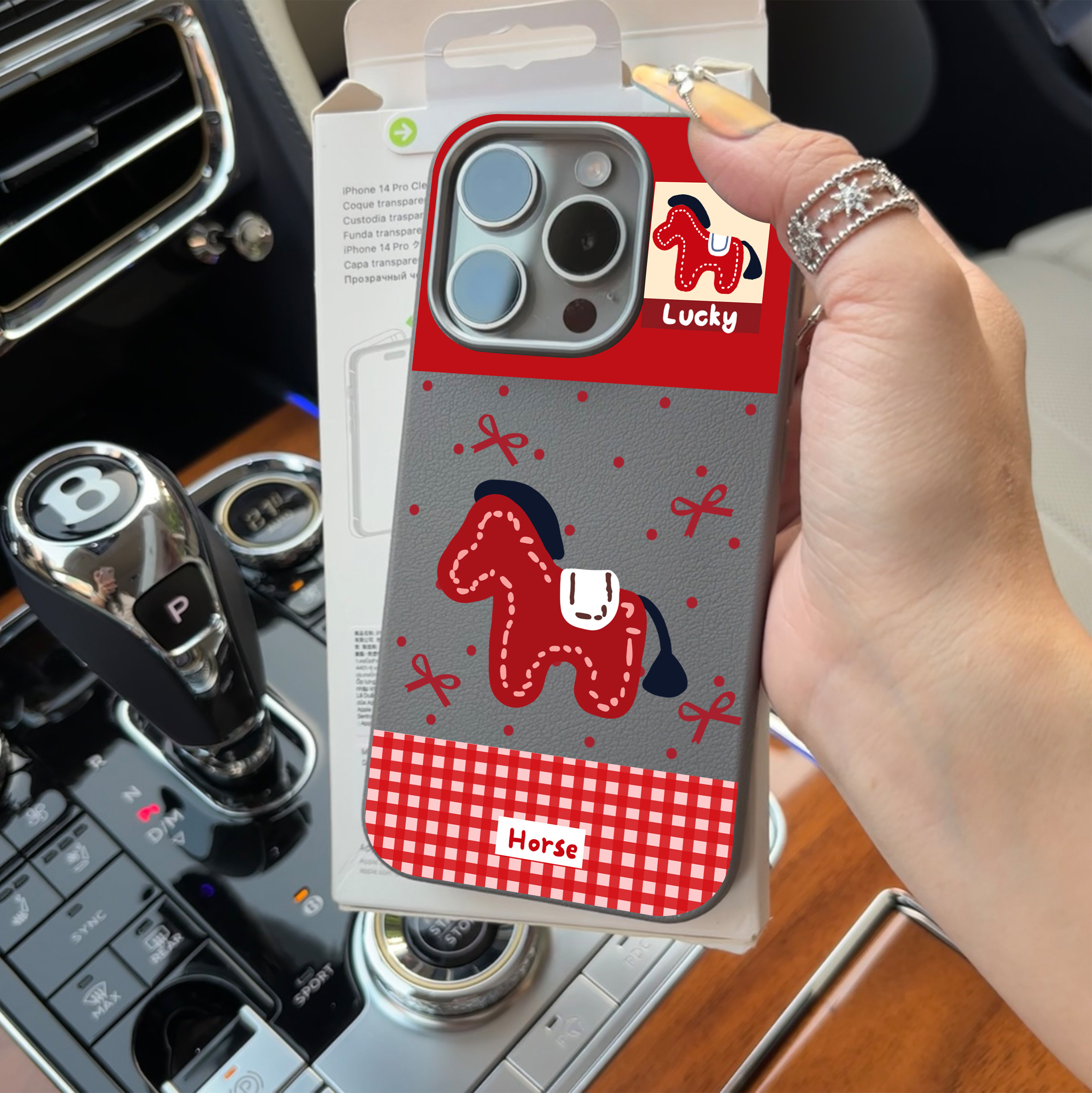 新年红色小马适用苹果17promax手机壳iphone16pro新款皮纹金属框13/14高级感12个性17保护套15promax全包防摔,3C数码配件,手机保护套/壳,淘宝优惠券,粉丝福利购,淘宝优惠卷