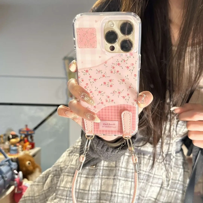 白鹿同款少女粉色格纹小碎花适用苹果16promax手机壳iphone14新款15pro腕带挂绳日韩ins华为荣耀vivo小米OPPO