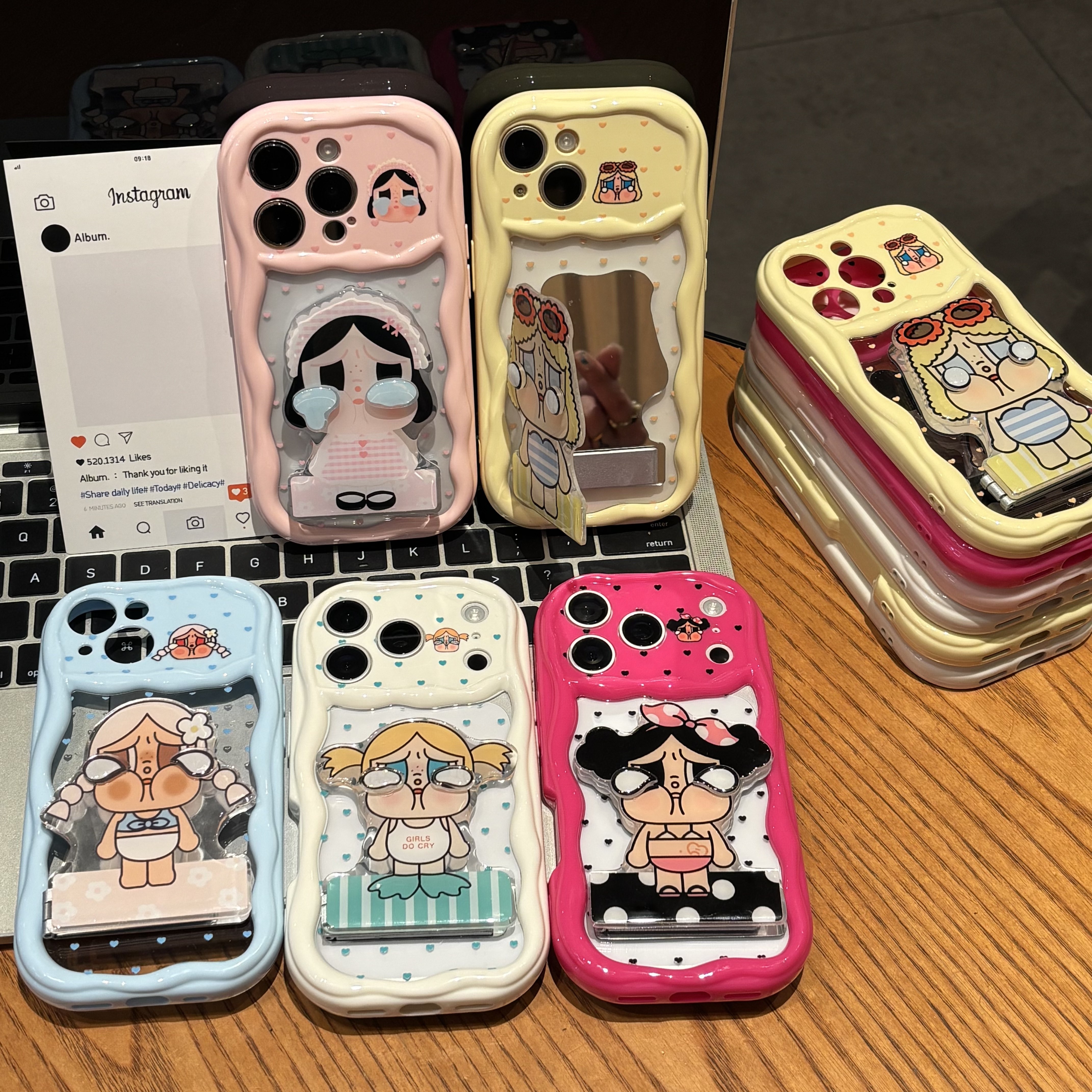 可爱太阳镜哭娃适用iPhone17/18promax镜面支架手机壳苹果16/15pro新款奶油二合一14/13防摔16plus情侣手机套
