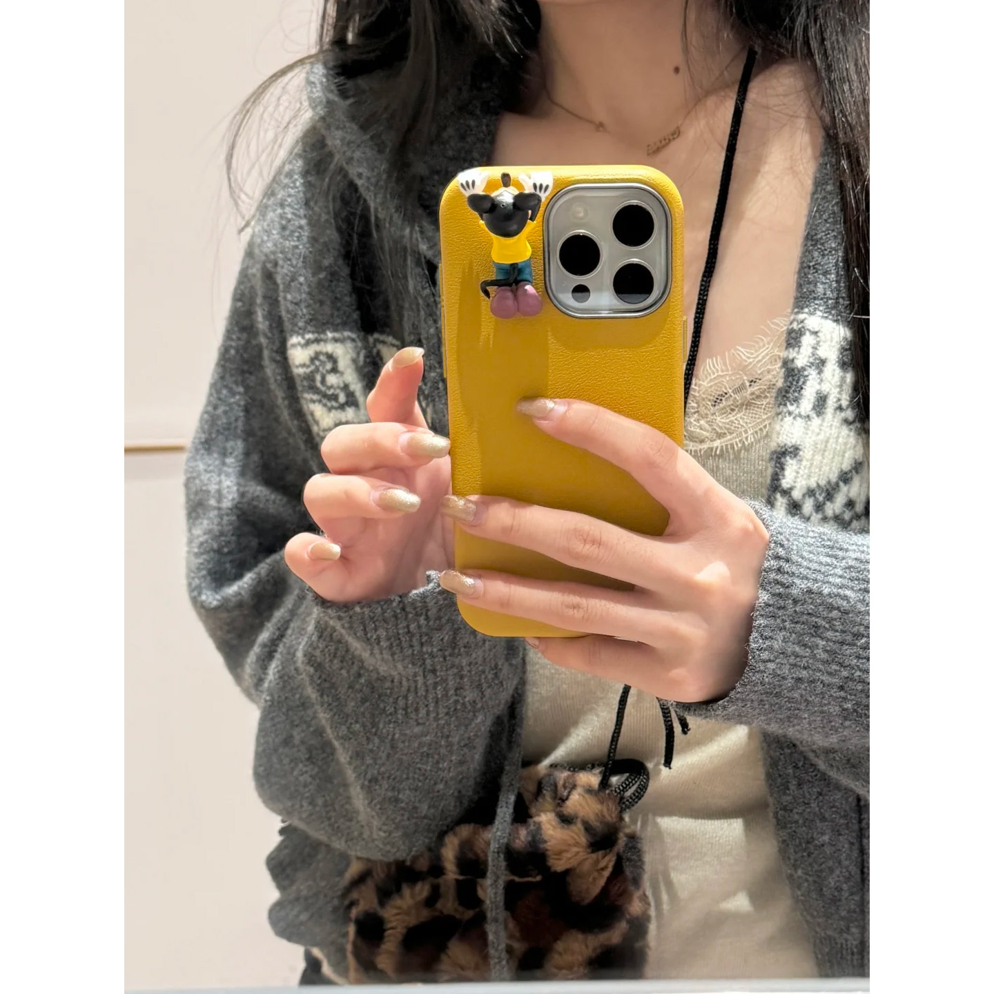 韩系趴趴米奇适用苹果16promax手机壳16新款iphone15promax个性13皮纹金属框14PRO防摔12小众11创意潮牌女款