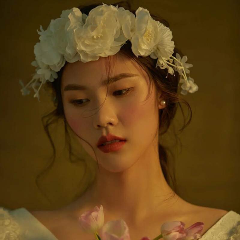 复古妆容新娘头饰森系仙美大气花朵发箍2022新款拍照超仙敬酒服饰