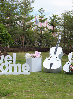 铁艺大提琴摆件婚庆爱情主题道具户外景观别墅乐器花架草坪装饰品