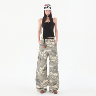 高街复古女款迷彩工装裤宽松直筒阔腿休闲长裤